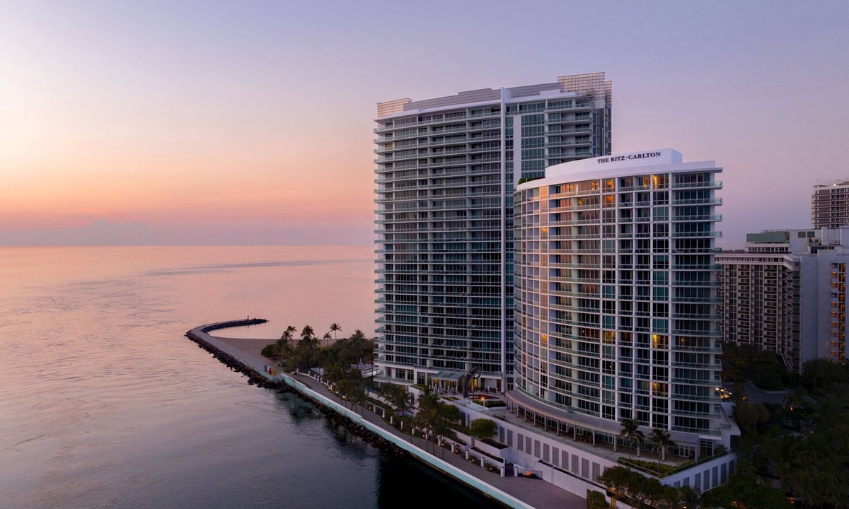 Bal Harbour Hotel | The Ritz-Carlton Bal Harbour, Miami