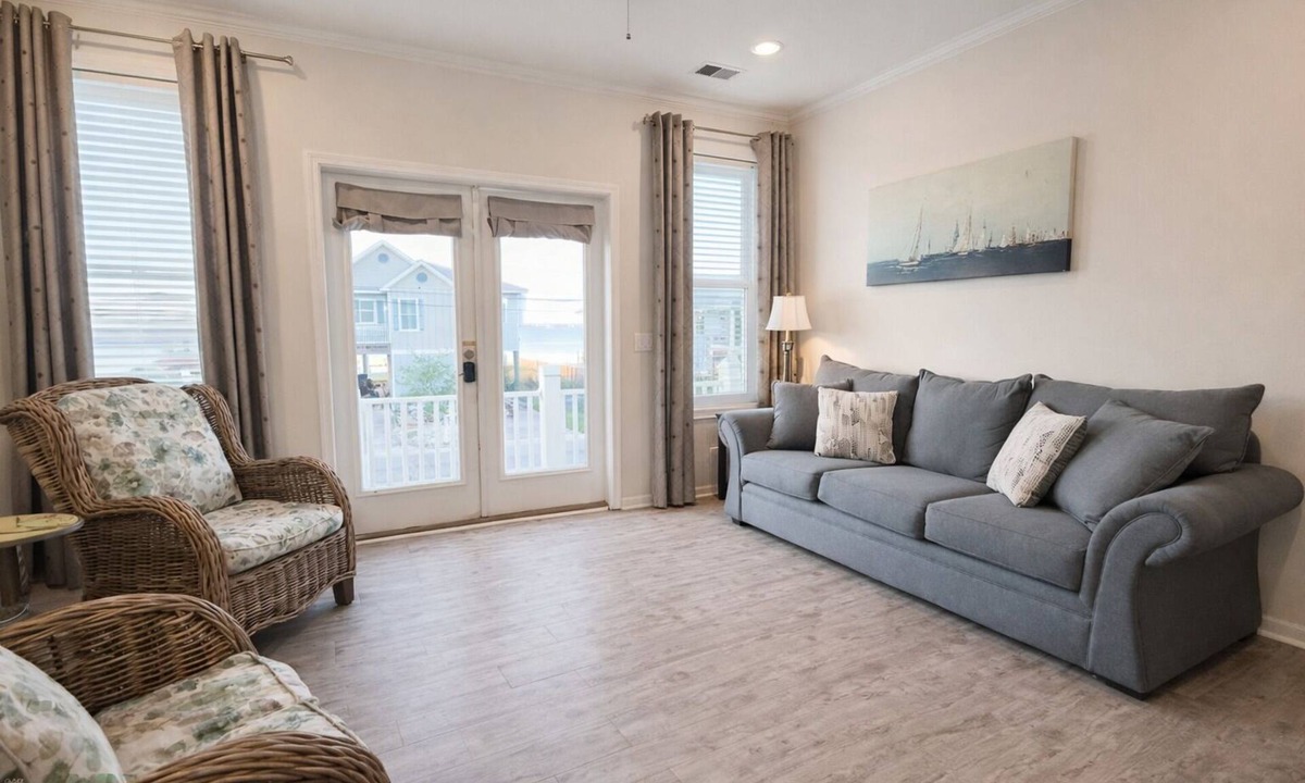 Pensacola Beach House | The Sandbar Cottage~Cozy Beach Bunkhouse Pensacola Beach Florida