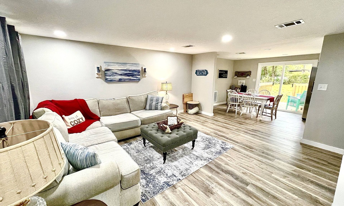 Pensacola Heights House | The Speakeasy on Chicago!