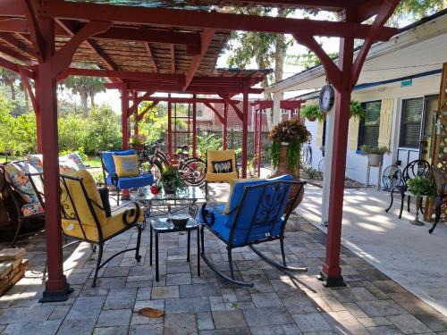 Crystal River Apartment | The Three Sisters - Pelican Crystal River FL