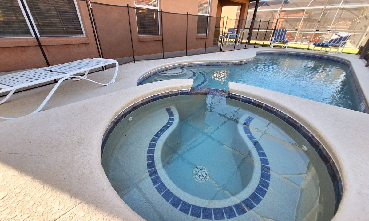 Solana Resort | This 5 bedroom private rental villa is on the gated Davenport community of Solana, close to Disney and all other Orlando attractions.
