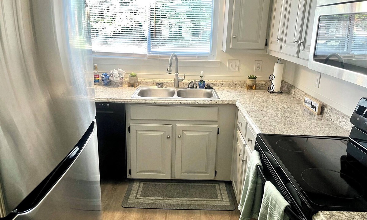 Gunter Afs House | Townhome within 6 -11 miles of Hospitals, Museums, AFB, Walking Trails & More!