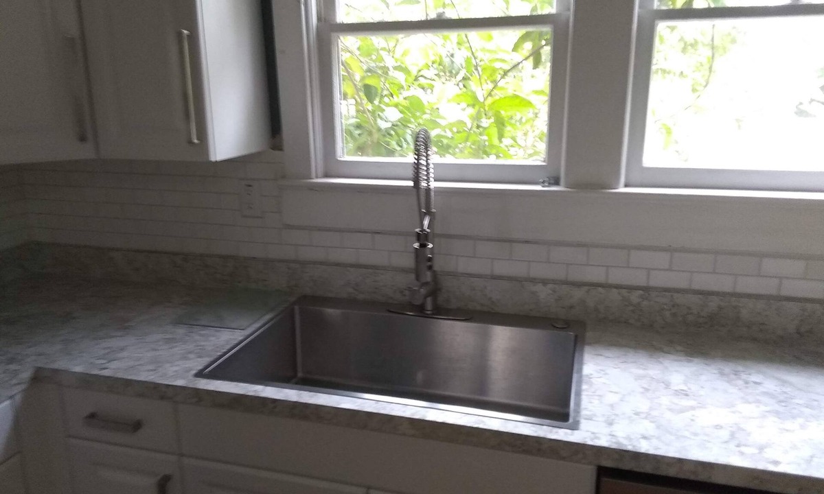 Dade City Apartment | Tranquil 2-bedroom apartment with AC in charming Dade City. Walk to restaurants