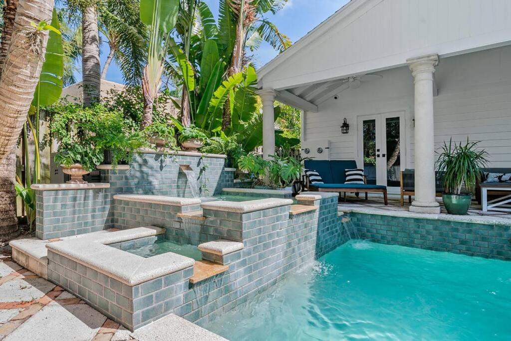 Old Northwood Historic District House | Tropical Pool Home w Guest House & BBQ