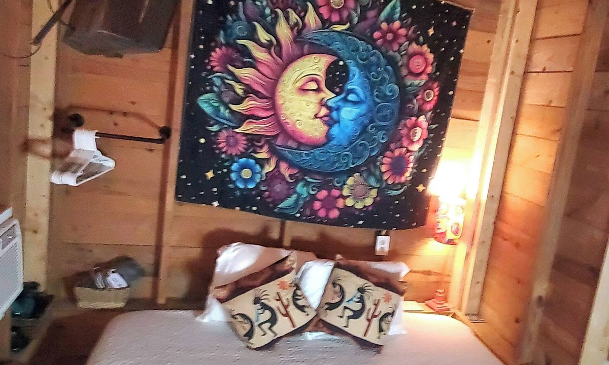 Mobile Apartment | Unique SheShed w/Outdoor Shower close to USA