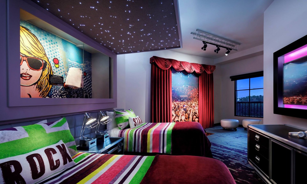 Florida Center Hotel | Universal's Hard Rock Hotel