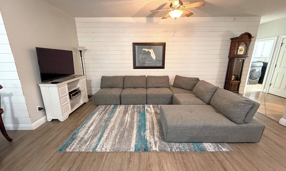 Winter Garden House | Updated 4-Bedroom Winter Garden House In Golf Cart District 20 Min From Disney