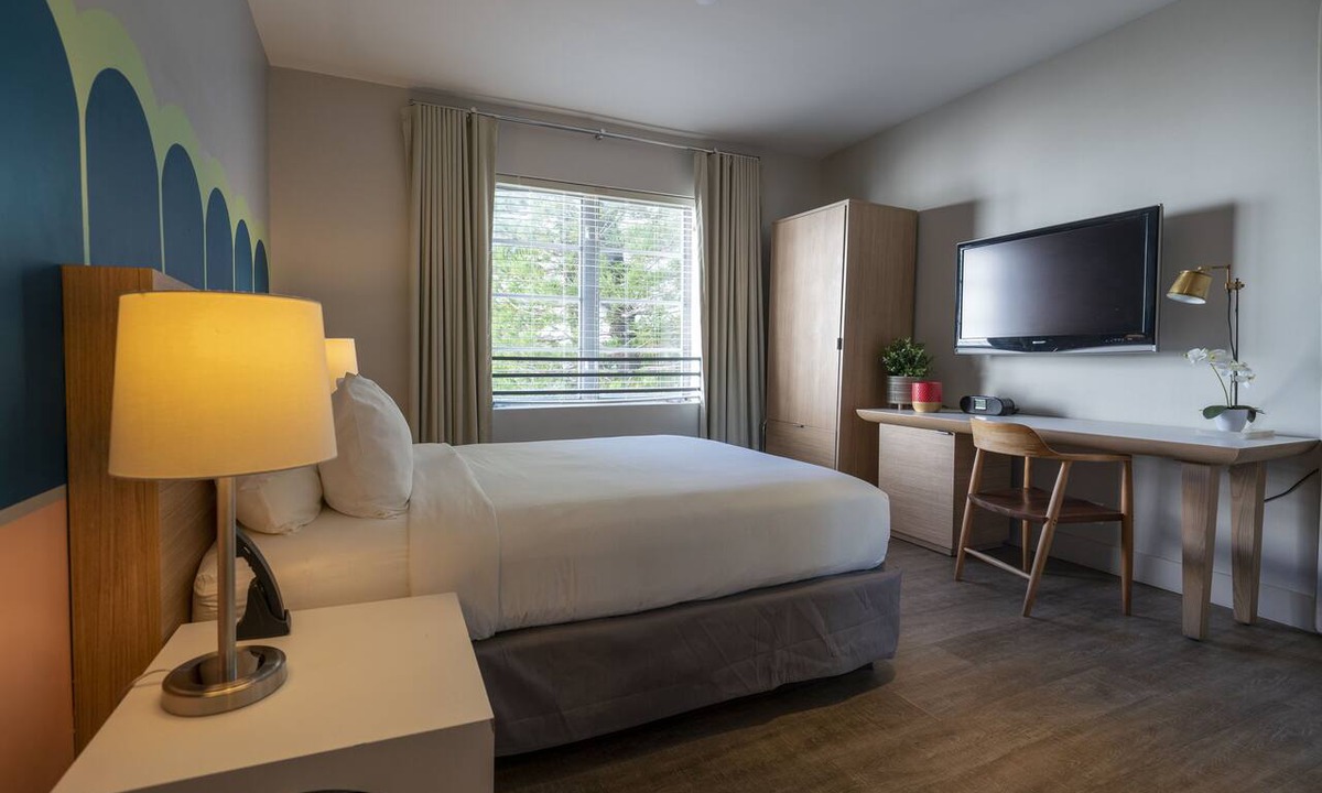 South Beach Hostel | Viajero Miami
