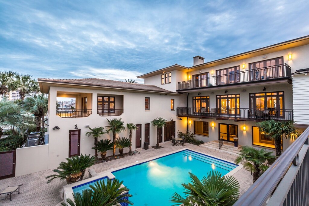 Holiday Isle House | "Villa Blanco" Ultra Luxurious! Private, Heated Pool! Private Dock!