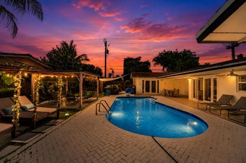 Pembroke Pines House | Villa Velvet - Heated Pool & Minutes to Beaches
