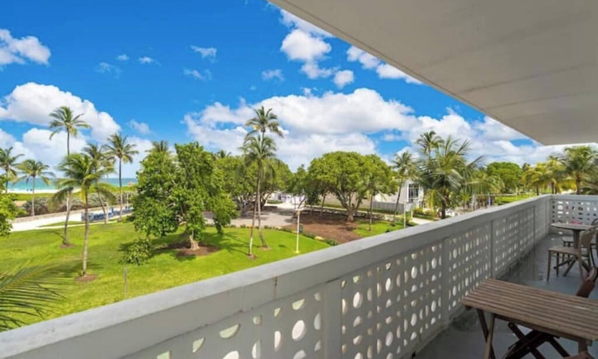 Flamingo/Lummus Hotel | Wake Up to Waves Chic Beachfront Strand Hotel