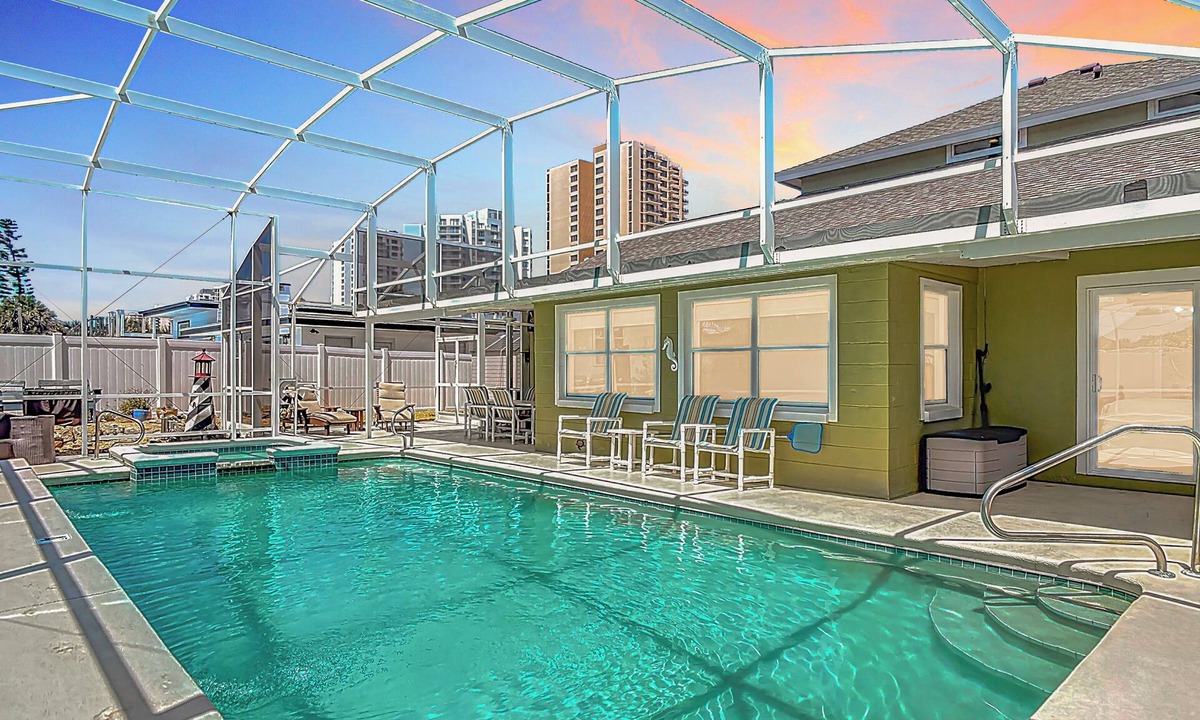 Daytona Beach House | Walk One Block to Beach, Pool, Spacious for Families, Sleeps 12