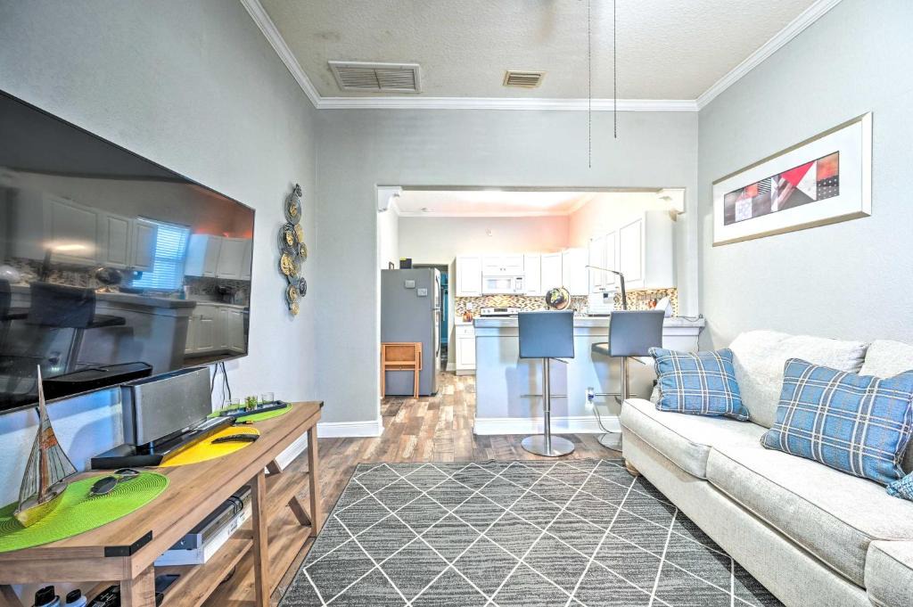 Ybor City Apartment | Walk to Parks & Dining! Updated Ybor City Home