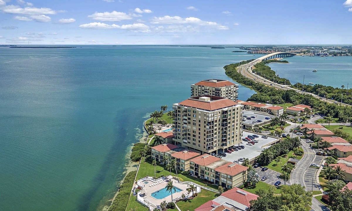 Palma del Mar Condo | Waterfront 2-BR/2-Bth Condo Overlooking Pool & Gulf in St. Petersburg