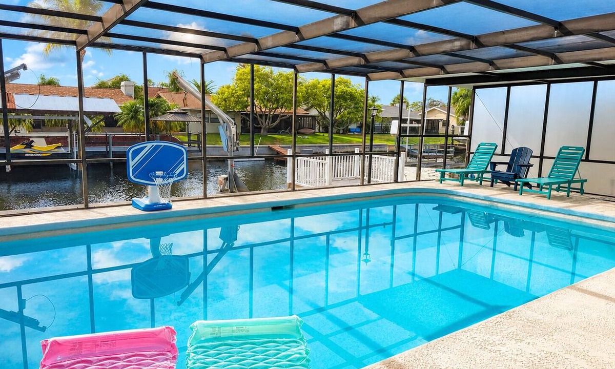 West Port House | Waterfront, Gulf Access, Docks, Fishing, Games, Pool