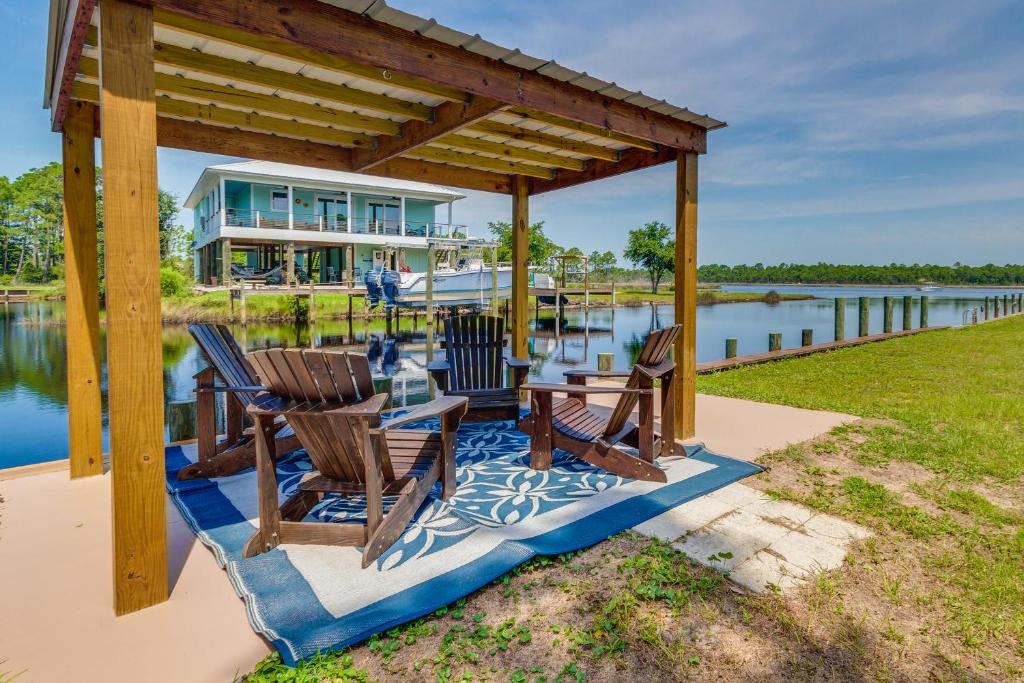 Ono Island House | Waterfront Pensacola Paradise with Boat Slips!