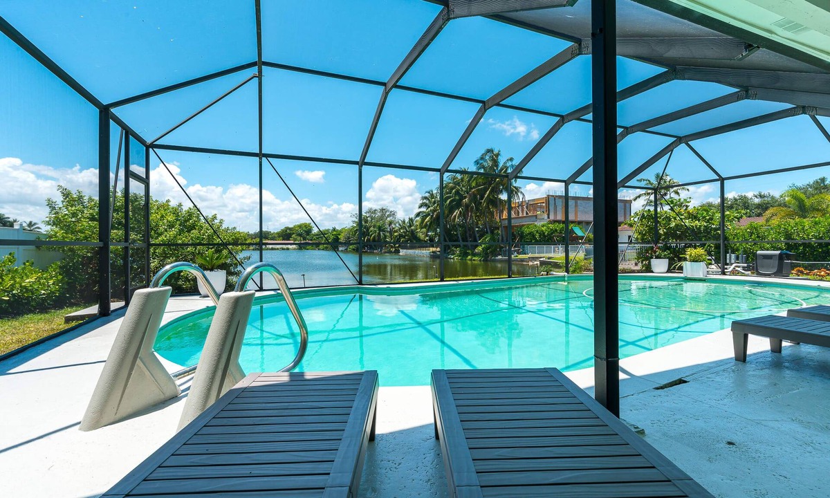 Highland Lakes House | Waterfront, Pool, & Amazing Location - WOW!