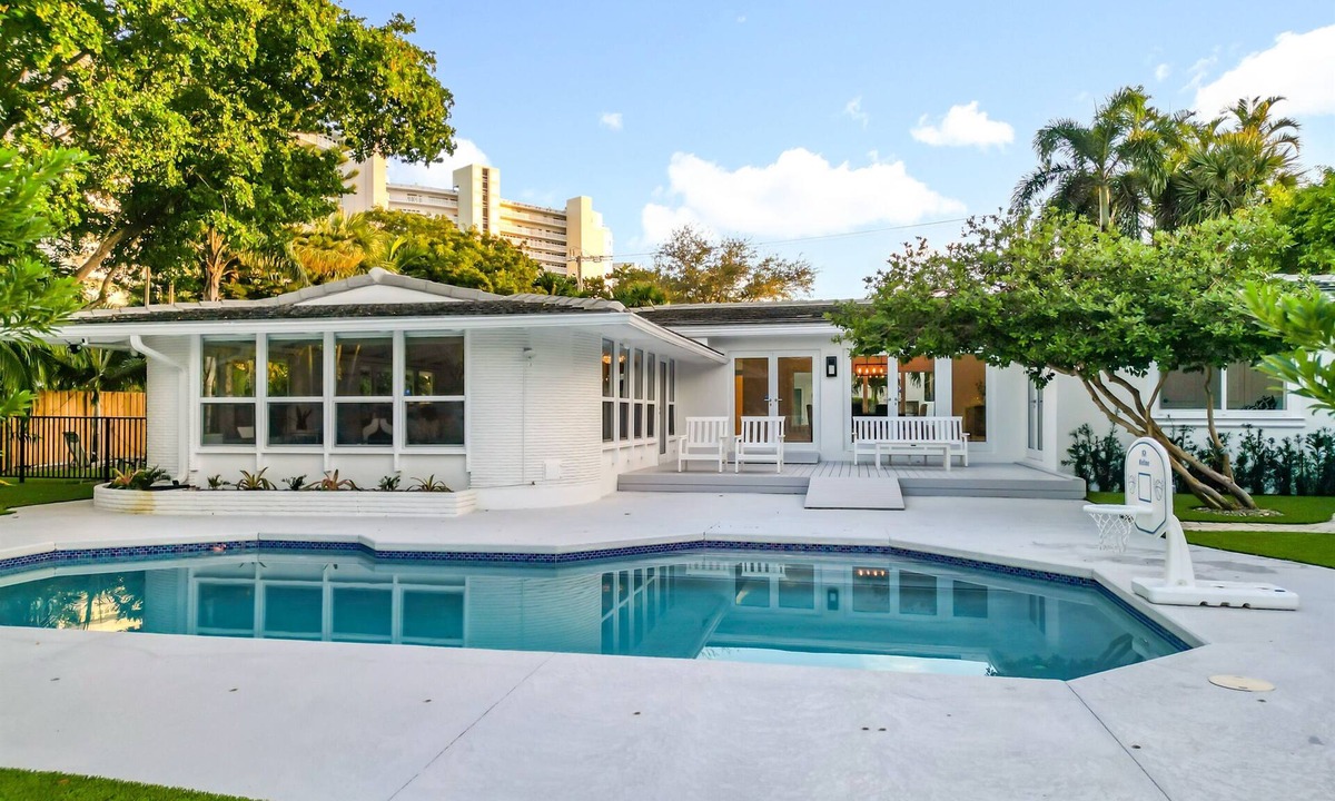 Barrier Island House | Waterfront, Pool, Walk to Beach: Prime Location