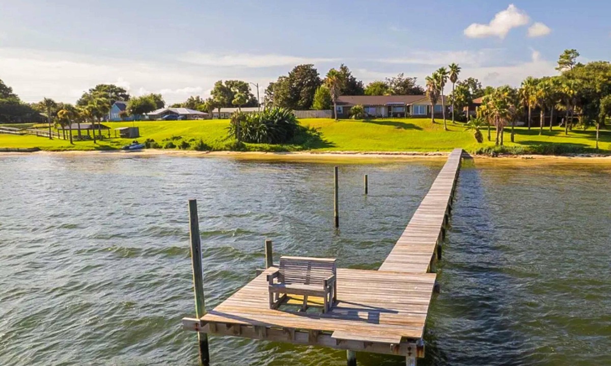 Ono Island House | Waterfront Private Dock & Hot Tub, Pet Friendly HOME with Beach/Ocean views, Grill & Wifi