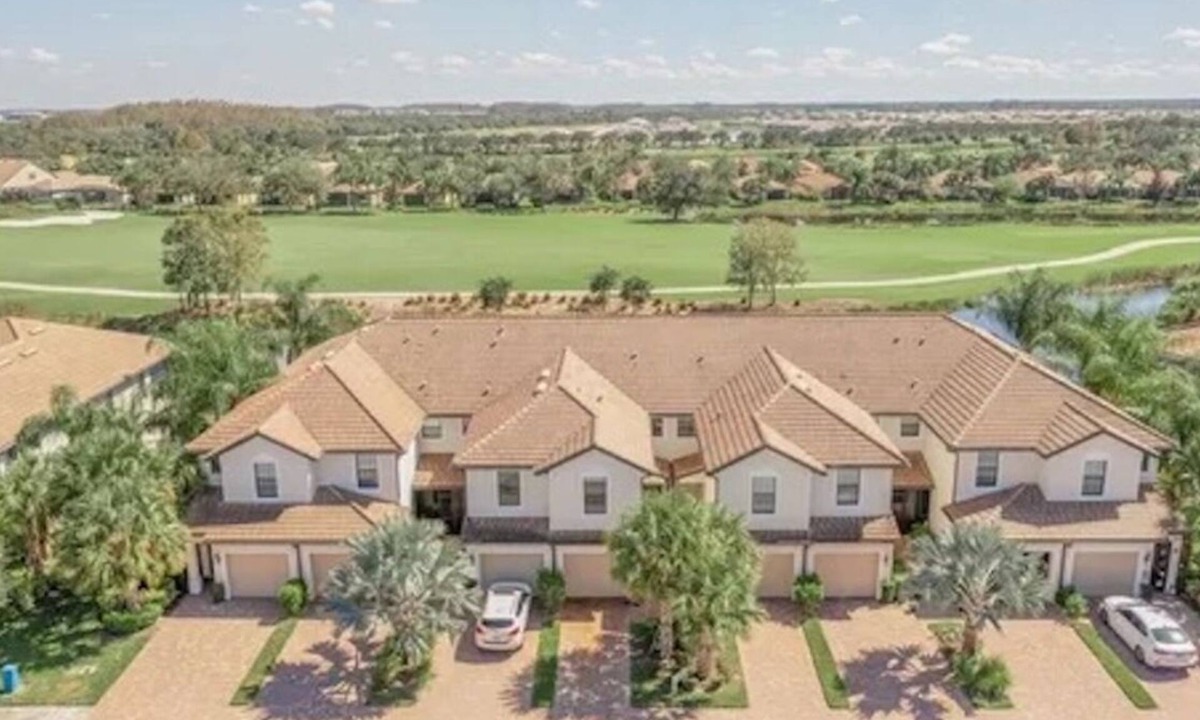 Immokalee Condo | Welcome to Paradise 2-bedroom with office condo in Del Webb Naples 55+ community