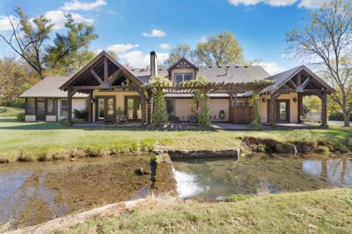 Springdale House | Whispering Brook
