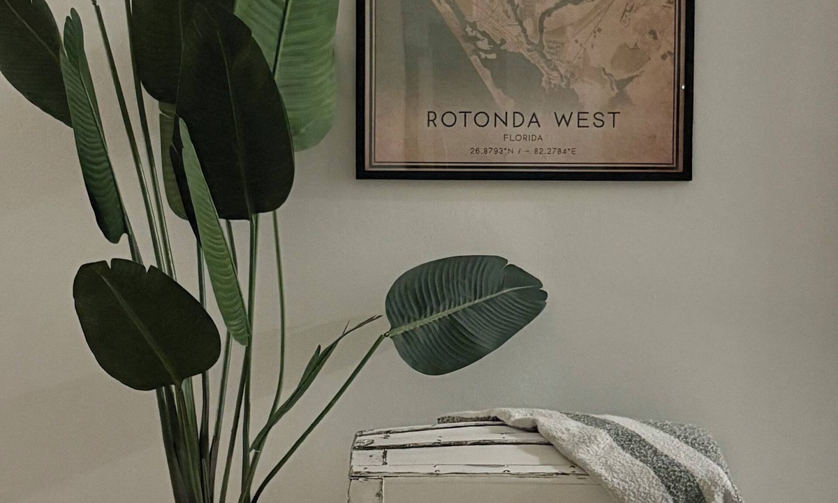 Rotonda Lakes House | Work From Home 20 minutes from some of The countries most beautiful beaches