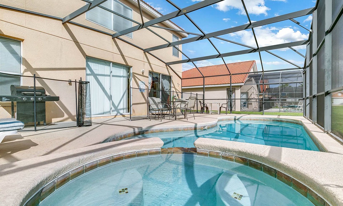 Solana House | Work & Play Here-Gated Resort Villa-5 Masters-Private Pool-Free Wifi-Near Disney