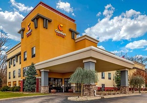 2-Star Hotel ∙ Comfort Suites South Elkhart in Elkhart
