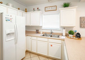 3 Bedroom!!Public Beach Access! BOOK NOW for an Awesome Vacay!!