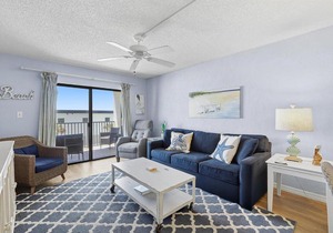 310 - Incredible ocean and pool views 1 bedroom