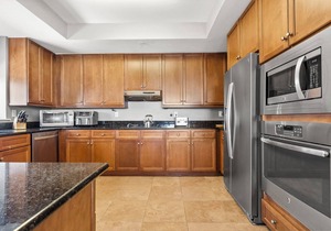 4BR Indigo East 406-Luxurious Beach Front Views