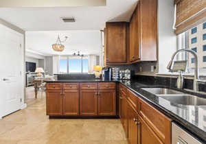 4BR Indigo East 406-Luxurious Beach Front Views
