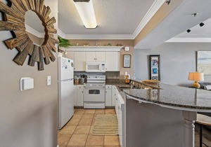 4th Flr 1 Bdrm+Bunks/2Bath. Upgraded! Sleeps 6