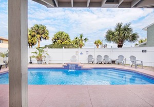 83 m² Condo ∙ 2 bedrooms ∙ 6 guests