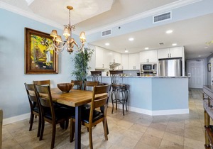 Avalon 2004, designated penthouse floor - Luxury Condo 20th floor K/Q/Twns