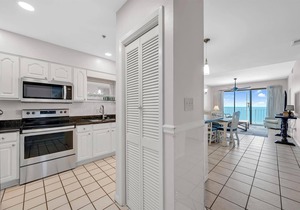 Beachfront Indoor Pool Sleeps 6 Owner-managed Summerchase 1204