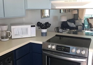 Beachside 2 bedroom 2 bathroom with Beach Views, Unit B27, fresh updates!