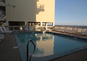 Beachside 2 bedroom 2 bathroom with Beach Views, Unit B27, fresh updates!