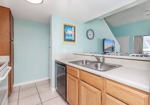 BeachSide Sanctuary~Excellent Amenities! Great Place for a Great GetAway!
