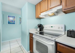 BeachSide Sanctuary~Excellent Amenities! Great Place for a Great GetAway!
