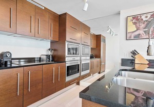 Brickell Open-Concept Suite for Groups