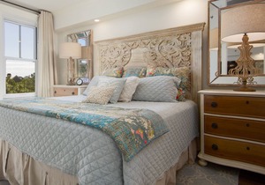 Charming Baytowne Wharf Condo in Sandestin Resort! Pool/Hot Tub, Tram,Balcony
