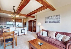 Cozens Pointe D201 in Fraser