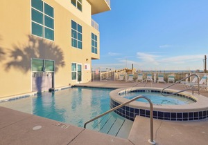 CRYSTAL SHORES PENTHOUSE