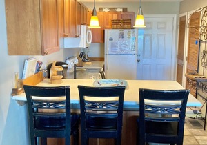 Family Friendly & Quiet Riverside Condo with Pool & Fishing Piers