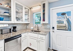 Fantastic Rates! BOOK NOW AND SAVE!*RENOVATED NEW BEDS with POOL* 2BR/1BA*