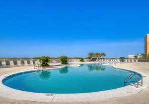 Gulf-Front Condo on the Dunes with Balcony & Shared Pool