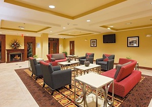 Holiday Inn Express Hotel & Suites Talladega, an IHG Hotel