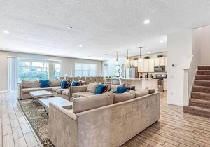 Huge, Popular Resort Villa 30+ Guests - Resort/Pool/Spa/Game Room/Near Disney!