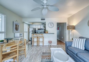 Island Breezes at Island Place 202!